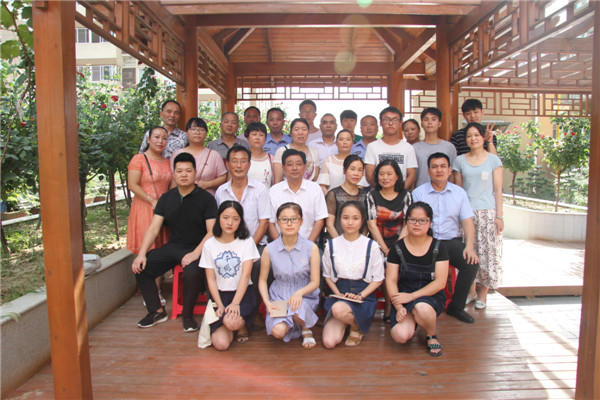又是一年金秋季，助學(xué)圓夢暖人心----2017年寶業(yè)集團(tuán)“金秋助學(xué)”活動(dòng)圓滿結(jié)束